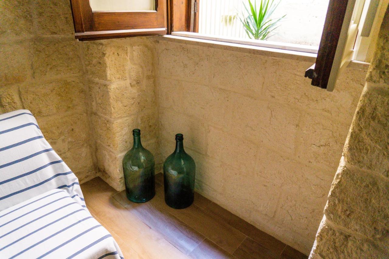 Donato Rooms Трани Экстерьер фото